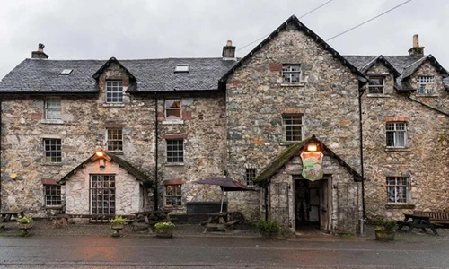 Bạn có dám ngủ qua đêm tại 7 ngôi nhà ma ám rùng rợn này?