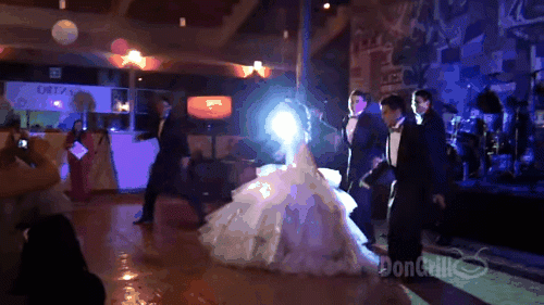 Nhung co dau den dui nhat trai dat trong ngay cuoi-Hinh-2