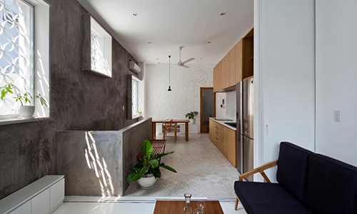 Căn nhà nhiều cửa sổ lạ mắt giống lồng chim giữa con hẻm Sài Gòn