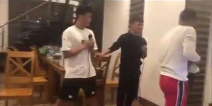 Video: Quang Hải "tìm lại bầu trời" cùng thủ môn Tiến Dũng đốn tim fan