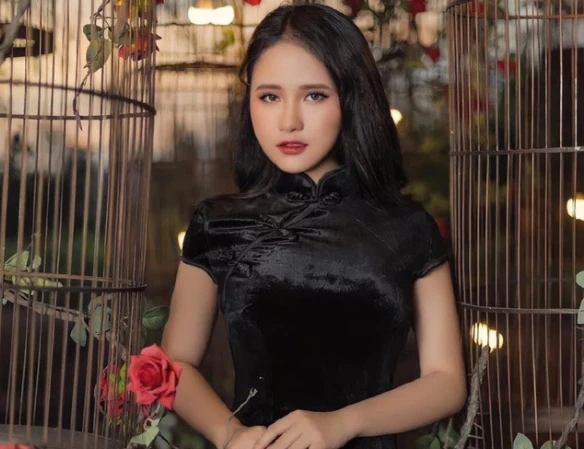 Nàng mẫu 2K3 cùng niềm đam mê mãnh liệt với nghệ thuật