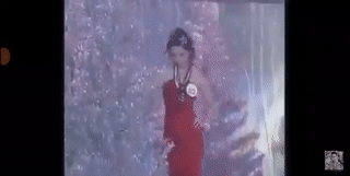 Ngoc Trinh bi dao clip gia chat tuoi 16, tao dang la lung-Hinh-2