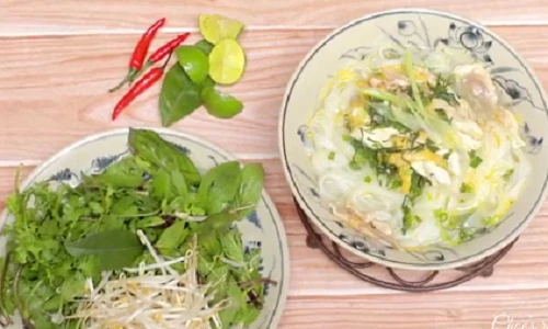 Video: Tự nấu phở gà tưởng không dễ mà dễ không tưởng