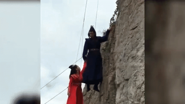 Canh nhay vuc trong phim Trung Quoc da lua khan gia the nay-Hinh-12