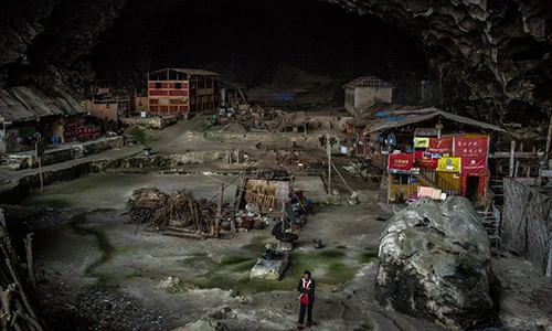 Tộc người sống trong hang cuối cùng ở Trung Quốc