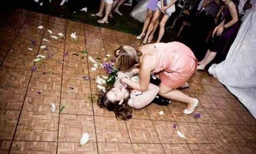 Bật cười với những cô nàng "oái oăm" nhất trên đời