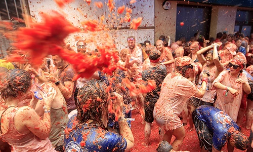 La Tomatina: “Cuộc chiến cà chua” lớn nhất thế giới