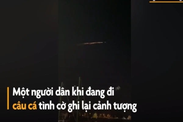 Video:Cụm sao băng hiếm thấy nối đuôi bay qua bầu trời