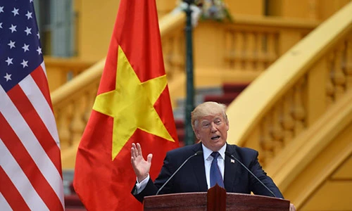 Video: Tổng thống Trump đăng video “cảm ơn châu Á” với nhiều hình ảnh Việt Nam
