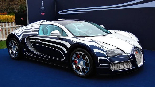 Video: Đây là cách Bugatti sản xuất siêu xe 2,4 triệu USD bằng gốm sứ