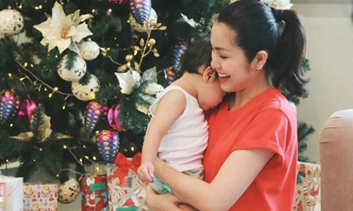 Ngưỡng mộ cuộc sống viên mãn sau 5 năm kết hôn của Hà Tăng