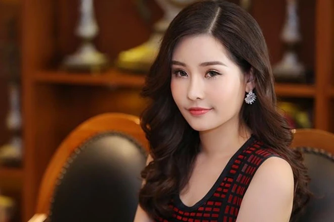 Lê Âu Ngân Anh đăng đàn than thở vì vòng 3 "khủng"