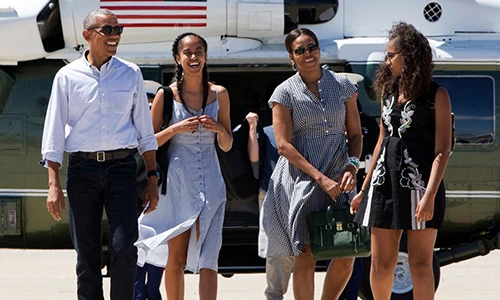 Nghía qua cách chi tiêu khối tài sản "khủng" của cựu tổng thống Obama