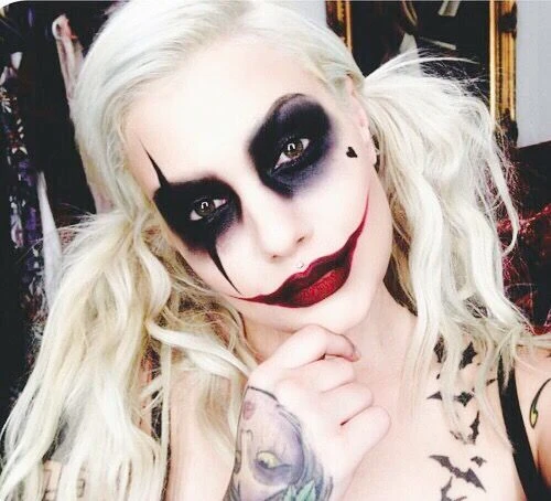 Video: Hot girl lột xác với màn make up ma quái cho dịp Halloween