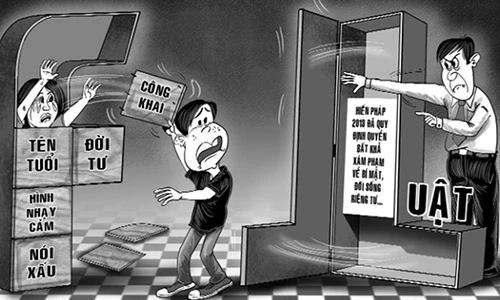 Video: Ứng xử như thế nào khi bị tung clip nóng trên mạng?