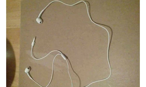 "Cay đắng" khi nhận hàng đặt mua qua mạng