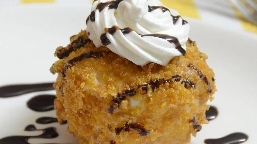 Video: Một phút biến hóa món kem chiên ngon mê ly