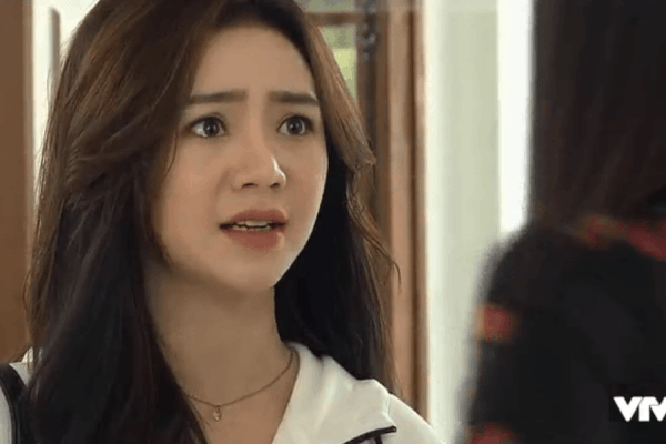 Quỳnh Kool và Thúy Ngân tranh chức 'diễn viên bị tát nhiều nhất" Quynh Kool va Thuy Ngan tranh chuc 'dien vien bi tat nhieu nhat