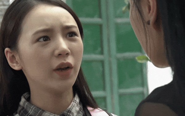 Quỳnh Kool và Thúy Ngân tranh chức 'diễn viên bị tát nhiều nhất" - Hình 3 Quynh Kool va Thuy Ngan tranh chuc 'dien vien bi tat nhieu nhat