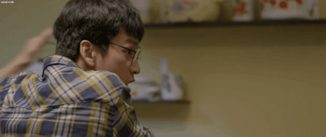 Quỳnh Kool và Thúy Ngân tranh chức 'diễn viên bị tát nhiều nhất" - Hình 6 Quynh Kool va Thuy Ngan tranh chuc 'dien vien bi tat nhieu nhat