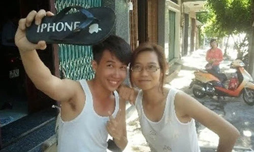 Video: Thanh niên hồn nhiên cướp "gấu" giữa đường