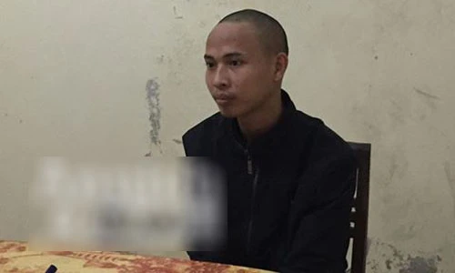 Video: Cận mặt tên cướp vụ đâm tài xế taxi rồi đưa nạn nhân đi cấp cứu