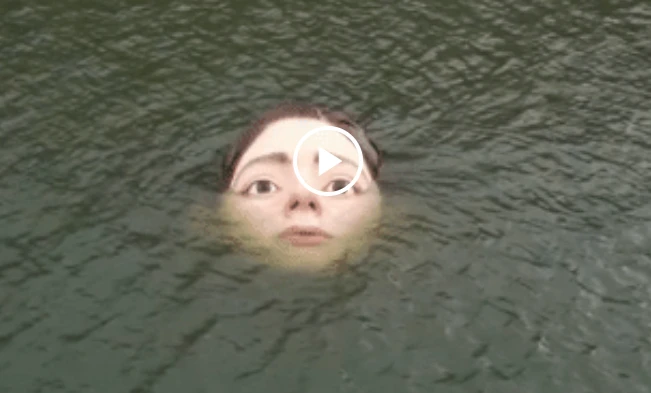 Video: Bức tượng đầu người siêu thực ở Tây Ban Nha khiến dân tình hoảng hồn