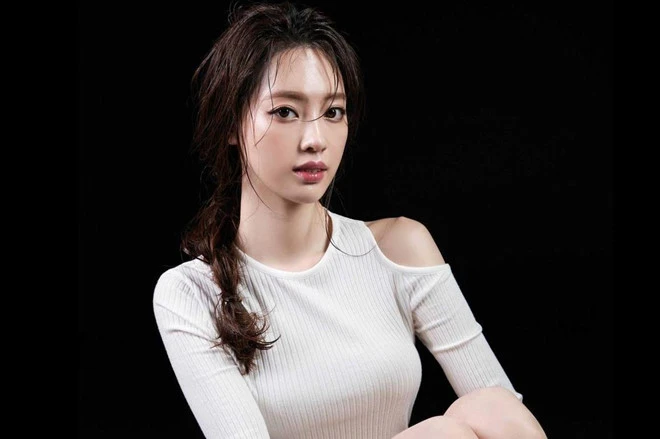 Video: Vẻ gợi cảm của huấn luyện viên thể hình Hàn Quốc