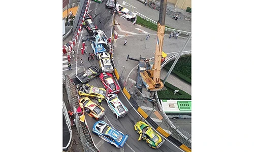 Video: Cú va chạm đi tong hàng triệu USD giữa các siêu xe