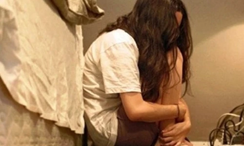 Video: 70 công an truy bắt nghi phạm cưỡng hiếp bé gái 10 tuổi