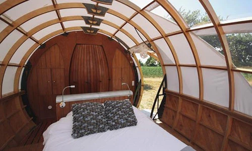 Ngôi nhà gỗ bá đạo có kiến trúc quả trứng ngỗng kỳ thú