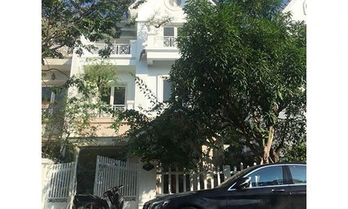 Cận cảnh biệt thự xa xỉ trị giá 16 tỷ của nam ca sĩ Quang Hà