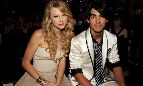 Nhìn lại những cuộc chia tay gây “choáng” của sao Hollywood