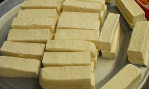 Video: Hãi hùng quy trình chế biến đậu hũ bằng thạch cao