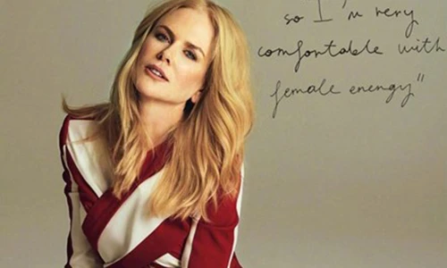 Nicole Kidman gợi cảm mặn mà đón tuổi 50