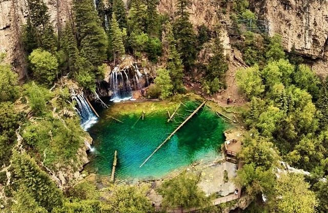 Video: ‘Hồ treo’ - hiện tượng thiên nhiên chỉ có tại 2 nơi trên thế giới