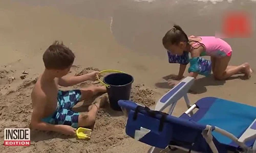 Video: Nghịch cát khi đi tắm biển, hãi hùng bị giun móc xâm nhập khắp cơ thể