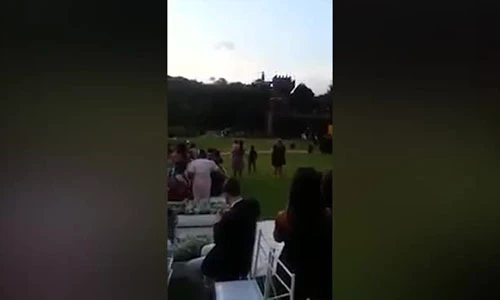 Video: Máy bay chở cô dâu Brazil rơi, phát nổ ngay tại đám cưới
