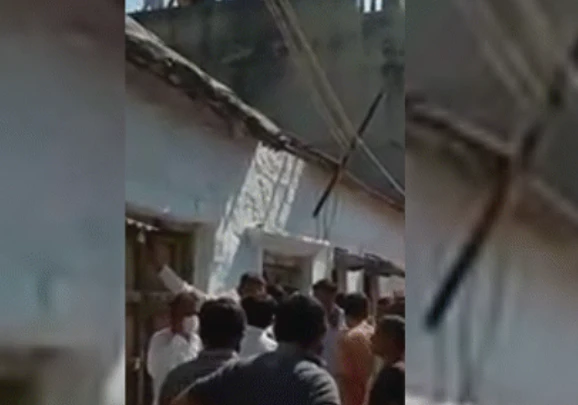 Video: Cả làng náo loạn vì báo hoang tấn công người