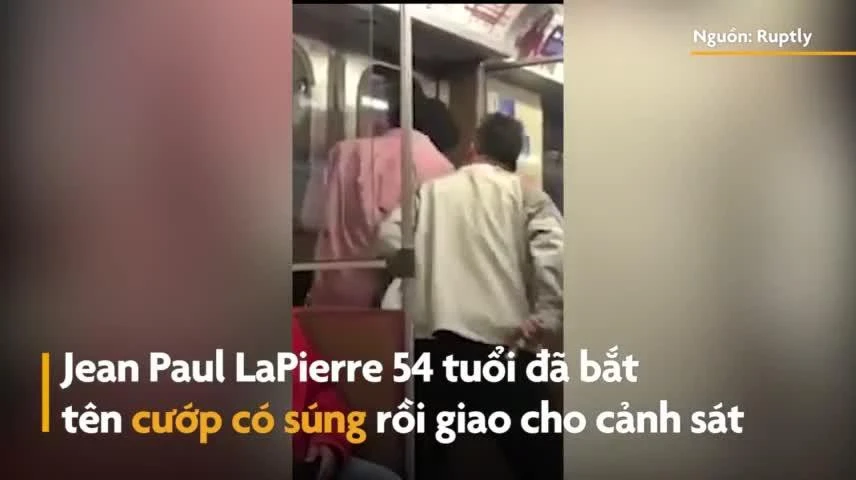 Video: Võ sĩ bắt cướp có súng trên tàu điện ngầm rồi tiếp tục thi marathon