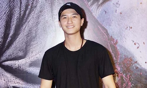 Huỳnh Anh bất ngờ hẹn hò cô gái tưởng lạ mà quen đi xem phim