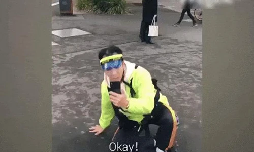 Video: Muốn có ảnh sống ảo phải có ngay một người bạn thế này!