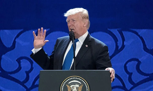 Video: Phản ứng của Tổng thống Trump khi mọi người cười ồ lúc ông phát biểu