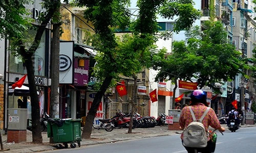 Hà Nội rợp cờ đỏ trước ngày Quốc khánh