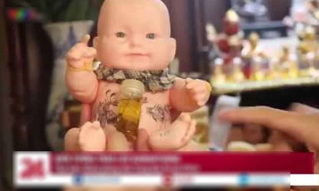 Video: Săn búp bê Kumanthong vì lời đồn thổi mang lại lợi danh