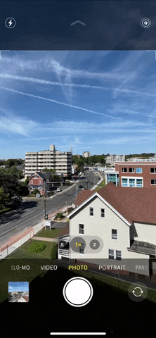 Dung nut am luong de chup anh lien tuc quay tro lai tren iPhone