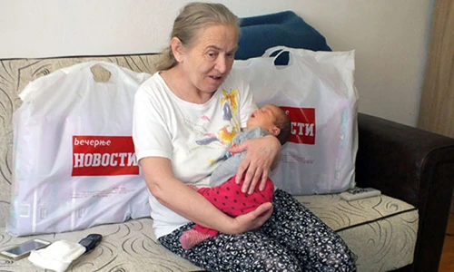 Vợ sinh con tuổi 60, chồng chia tay vì không chịu được trẻ khóc