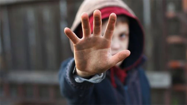 Video: Vào năm học mới, dạy con cách ứng phó với bạo lực học đường