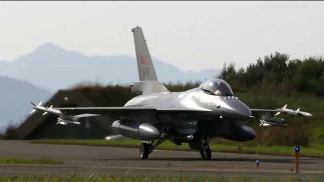 Video: Sức mạnh ngày càng tăng của không quân Nga gần Bắc Cực