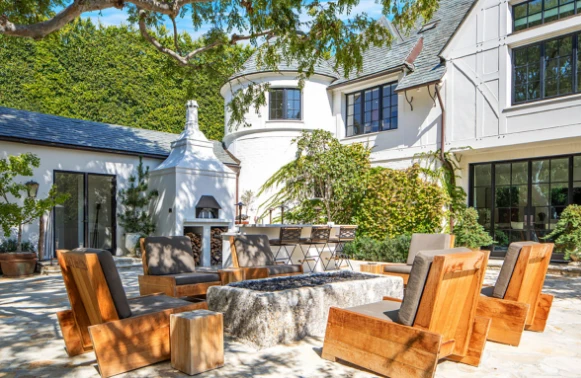 Bên trong biệt thự 53,5 triệu USD của Ellen DeGeneres